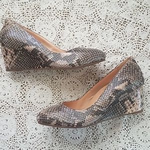 Vionic Orthaheel Antonia Snakeprint Wedges Size 10